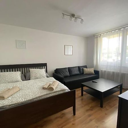 Appartement Apartman Ve Valticich à Valtice Extérieur photo